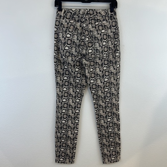 Good American Good Legs Snake Print Jeans - Picture 9 of 12